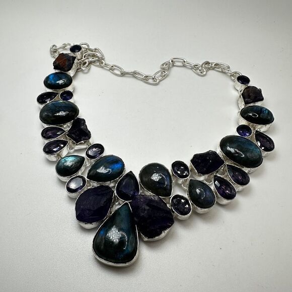 18" Labradorite, Amethyst, and Iolite in silver tone bib-style necklace! - Picture 8 of 13